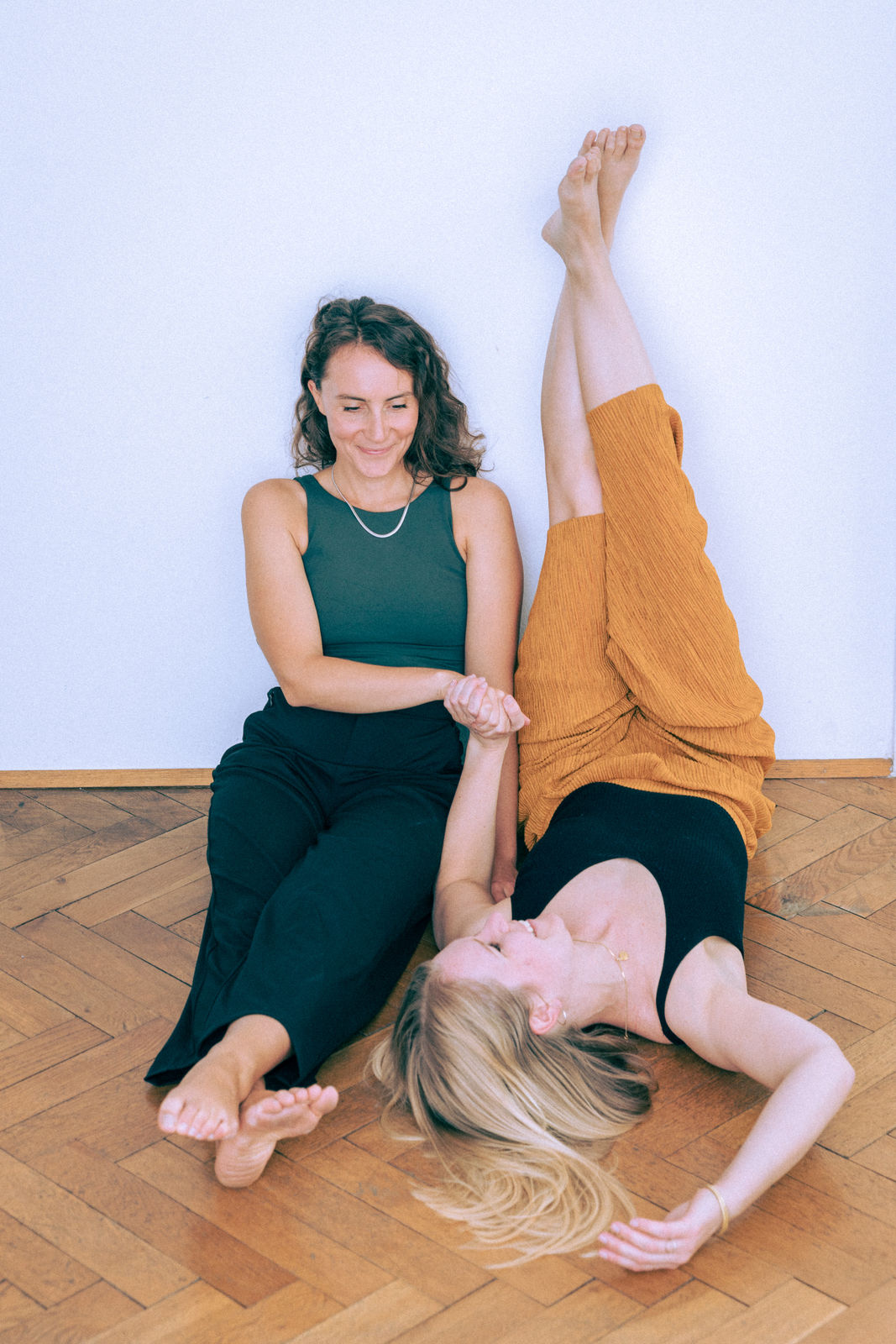 Gründerinnen von Yoga Offsites, Marileen Horner und Verena Wieser.